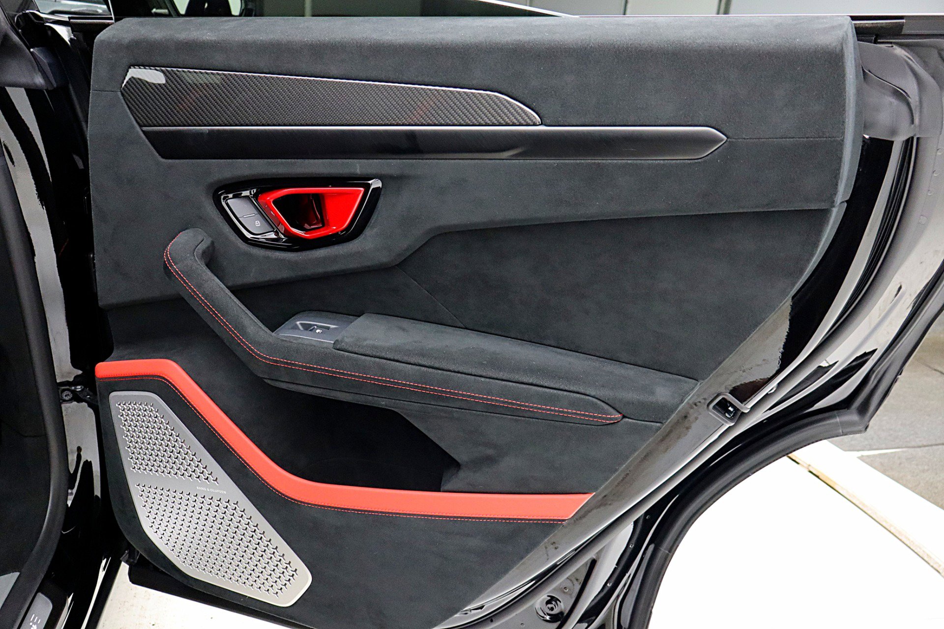 Used 2024 Lamborghini Urus Performante image 60