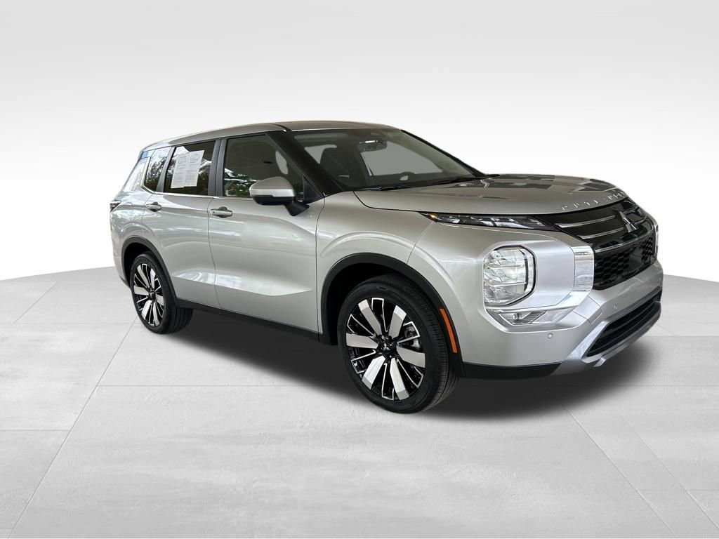 Used 2026 Mitsubishi Outlander SE FWD video 2