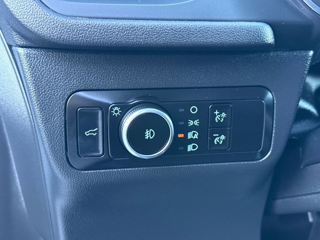 Used 2025 Ford Escape Platinum image 25