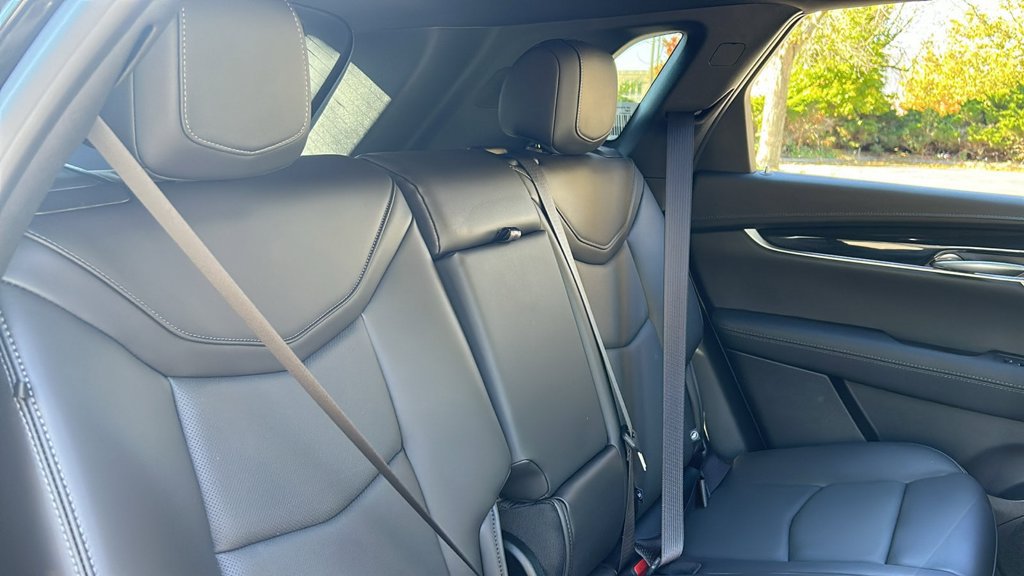 New 2025 Cadillac XT5 Premium Luxury FWD image 12