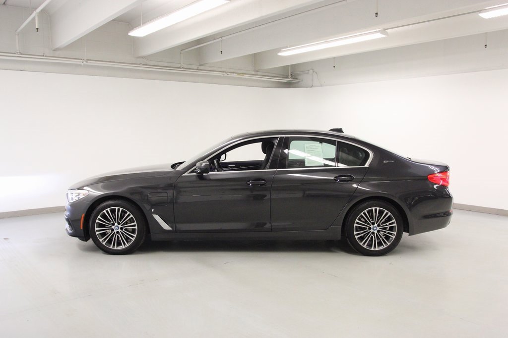 Used 2019 BMW 530e xDrive image 7