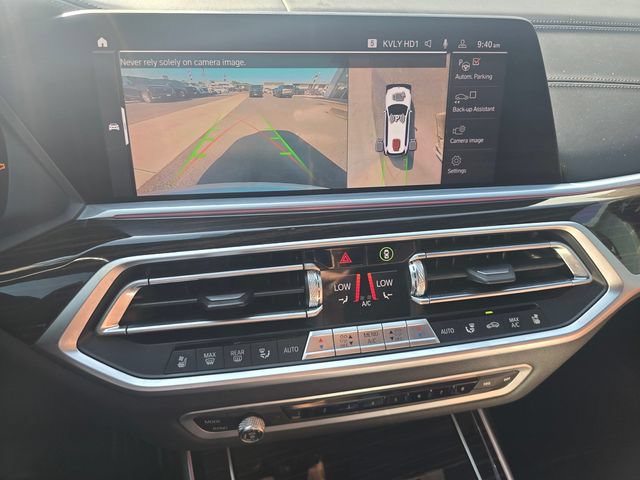 Used 2020 BMW X7 M50i w/ Dynamic Handling Package AWD/4WD image 24