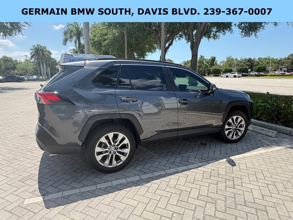 Used 2023 Toyota RAV4 XLE Premium image 7