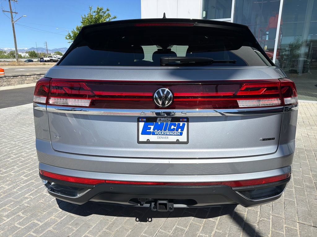 Certified 2024 Volkswagen Atlas Cross Sport SE w/ Panoramic Sunroof Package AWD/4WD image 6