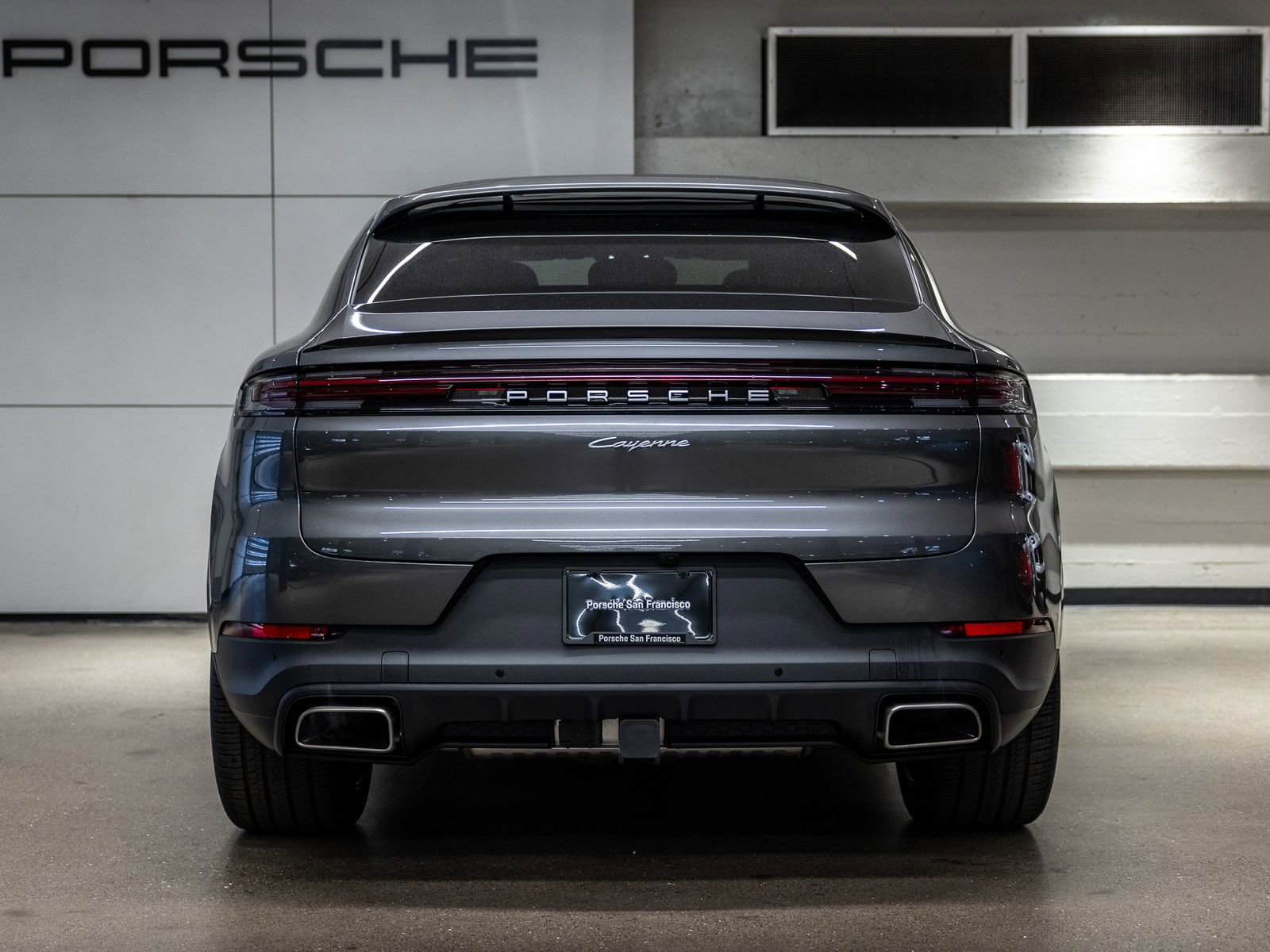 Certified 2025 Porsche Cayenne Coupe AWD/4WD image 7