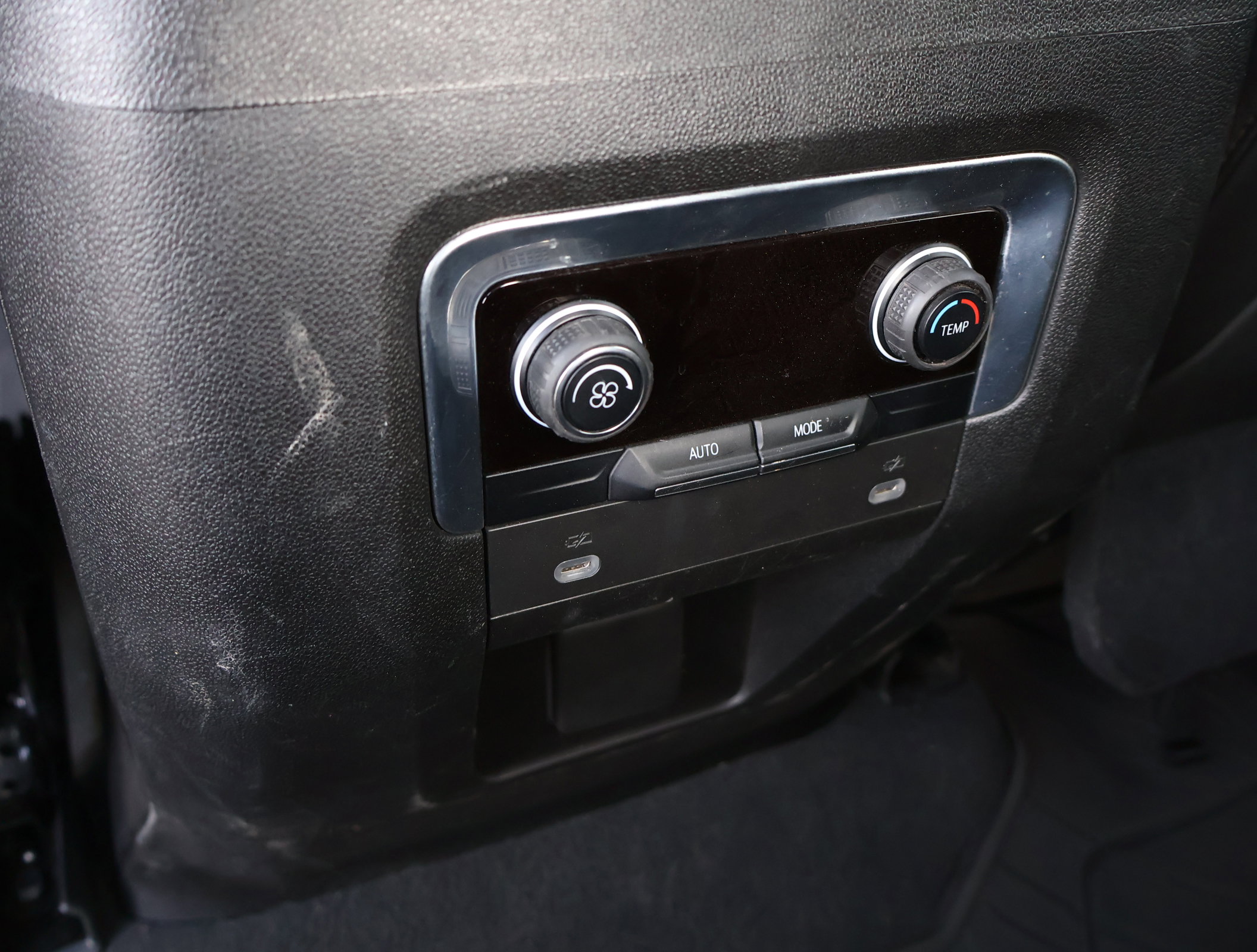 Used 2021 Chevrolet Tahoe Z71 image 24