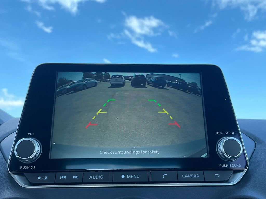 New 2025 Nissan Sentra SR image 9