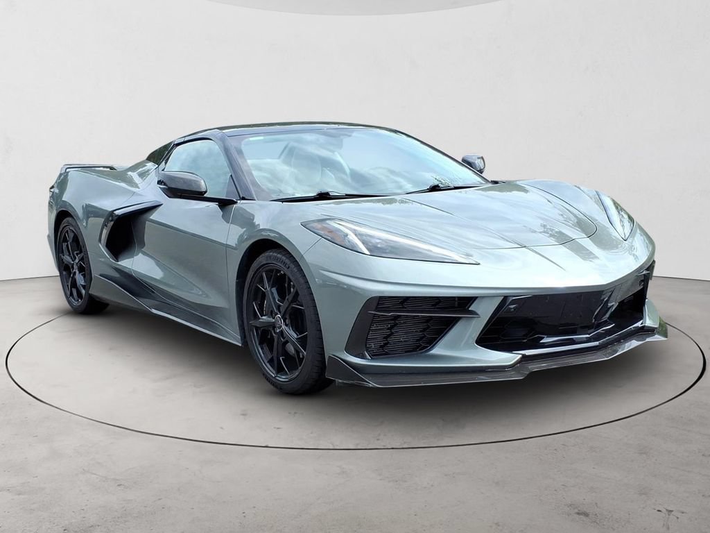 Used 2022 Chevrolet Corvette Stingray Premium Conv w/ Z51 Performance Package RWD image 3