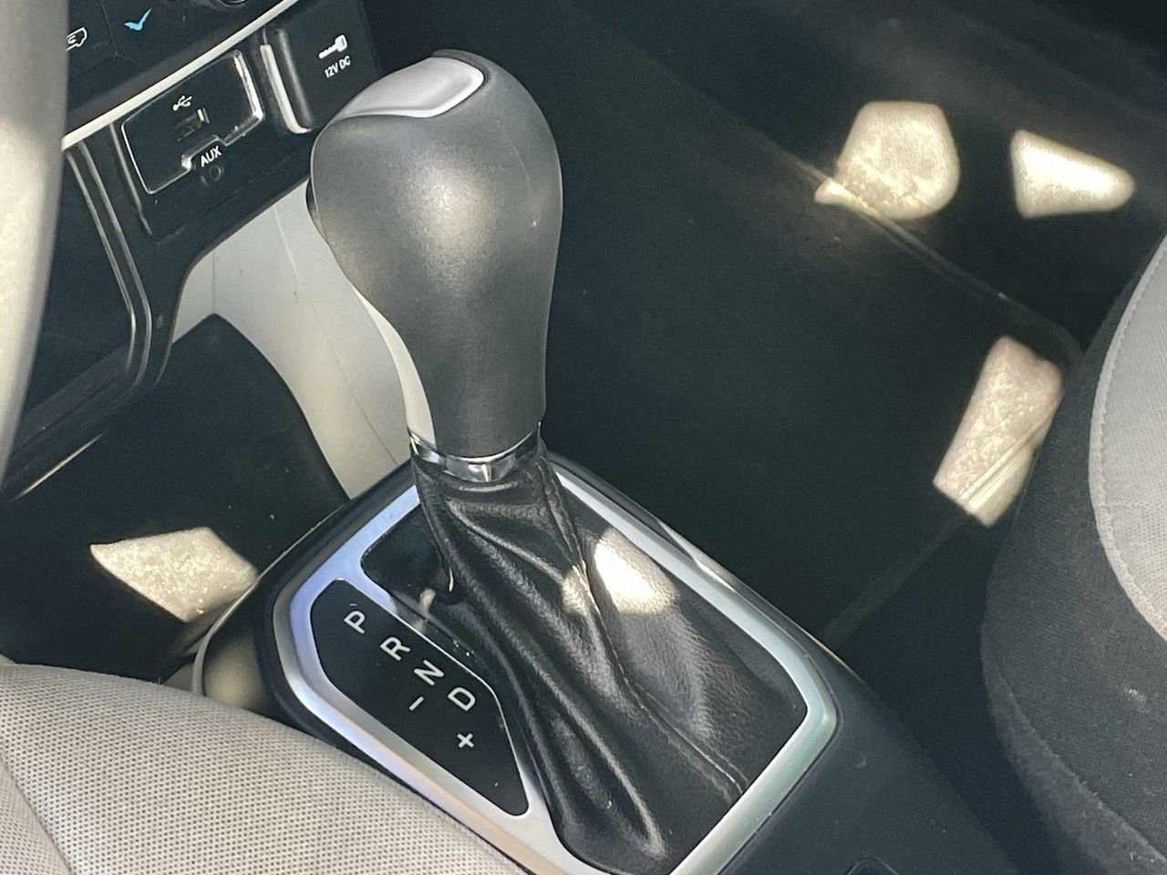 Used 2018 Jeep Renegade Latitude FWD image 9