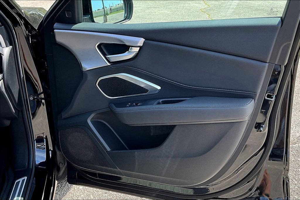 Used 2024 Acura RDX SH-AWD image 24