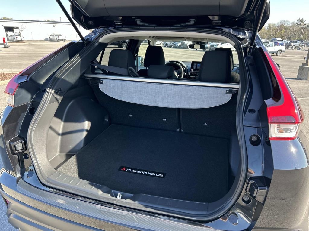 Used 2025 Mitsubishi Eclipse Cross LE AWD/4WD image 13