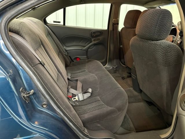 Used 2002 Pontiac Grand Am SE w/ Solid Value Appearance Pkg FWD image 9
