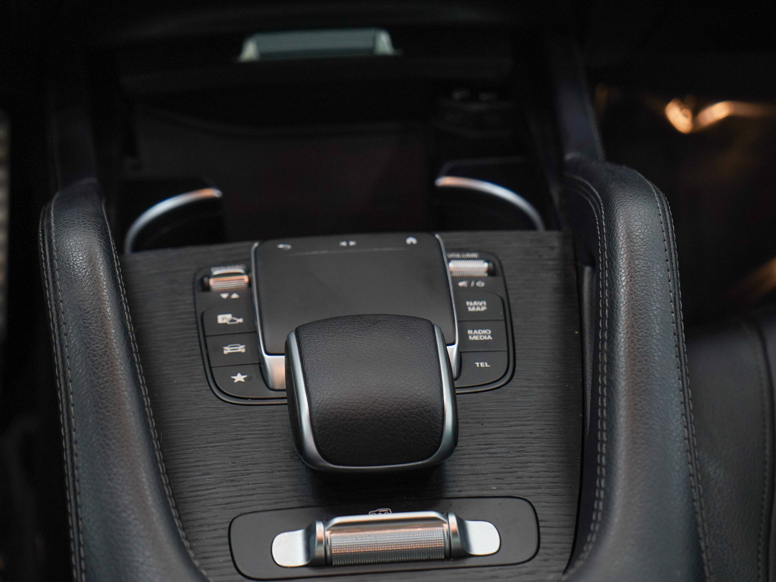 Used 2022 Mercedes-Benz GLS 450 4MATIC image 22