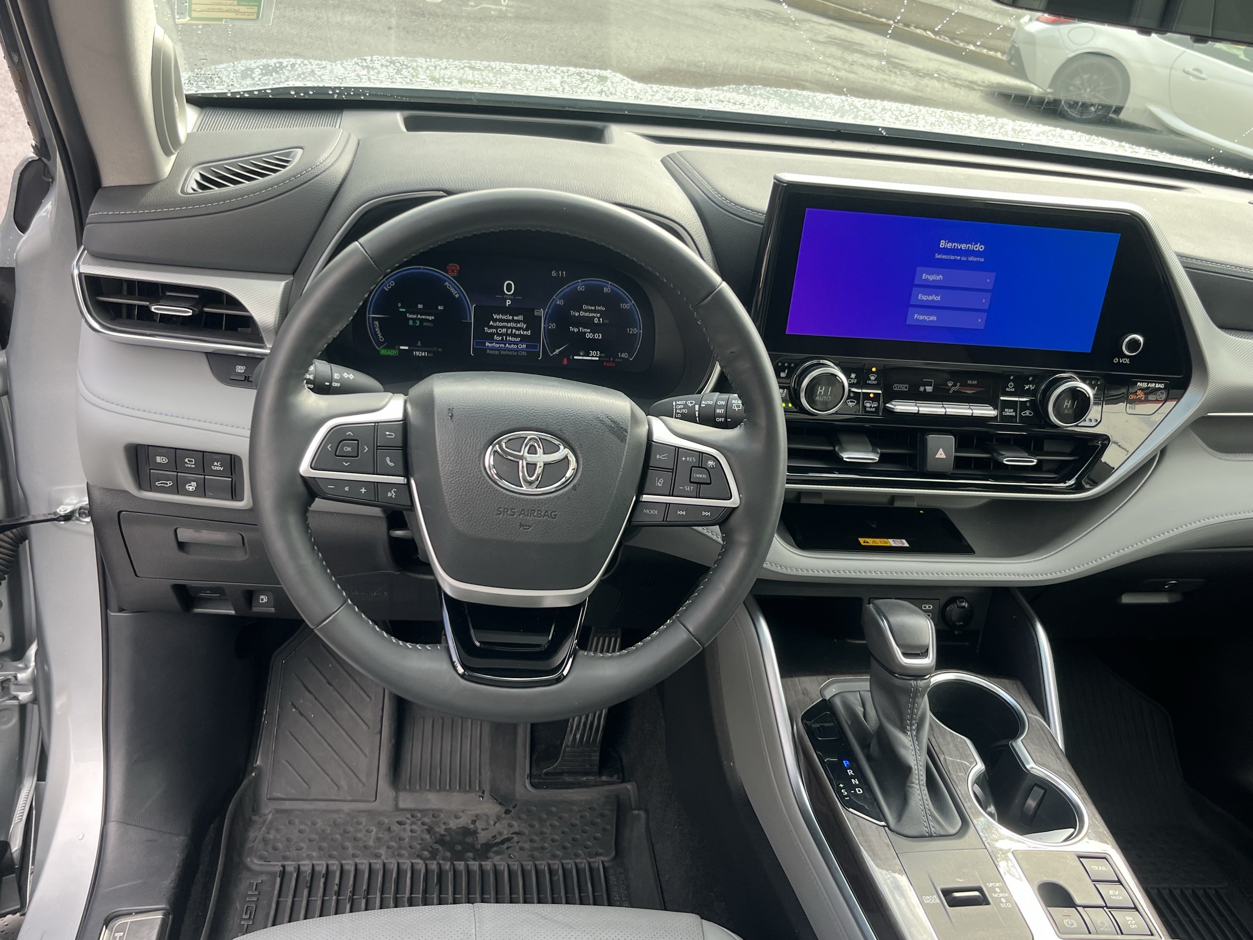 Used 2024 Toyota Highlander Platinum AWD/4WD image 12