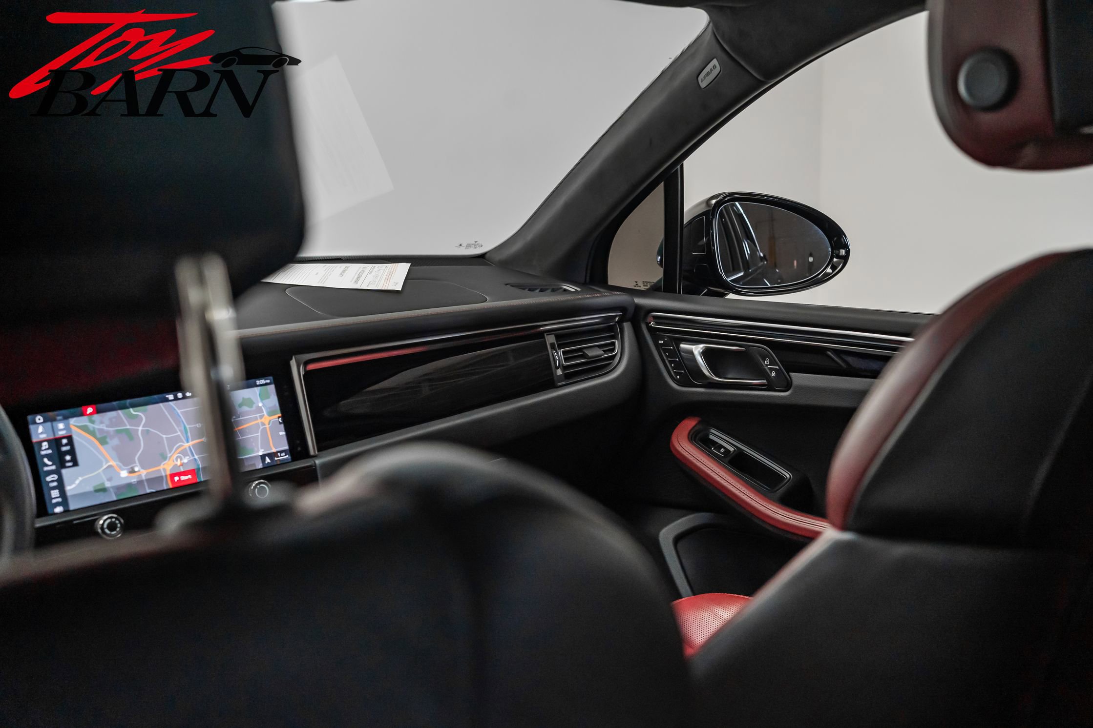 Used 2023 Porsche Macan image 42