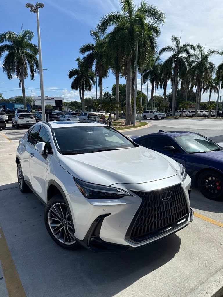 Used 2025 Lexus NX 350h AWD w/ Accessory Package (Z2) image 1