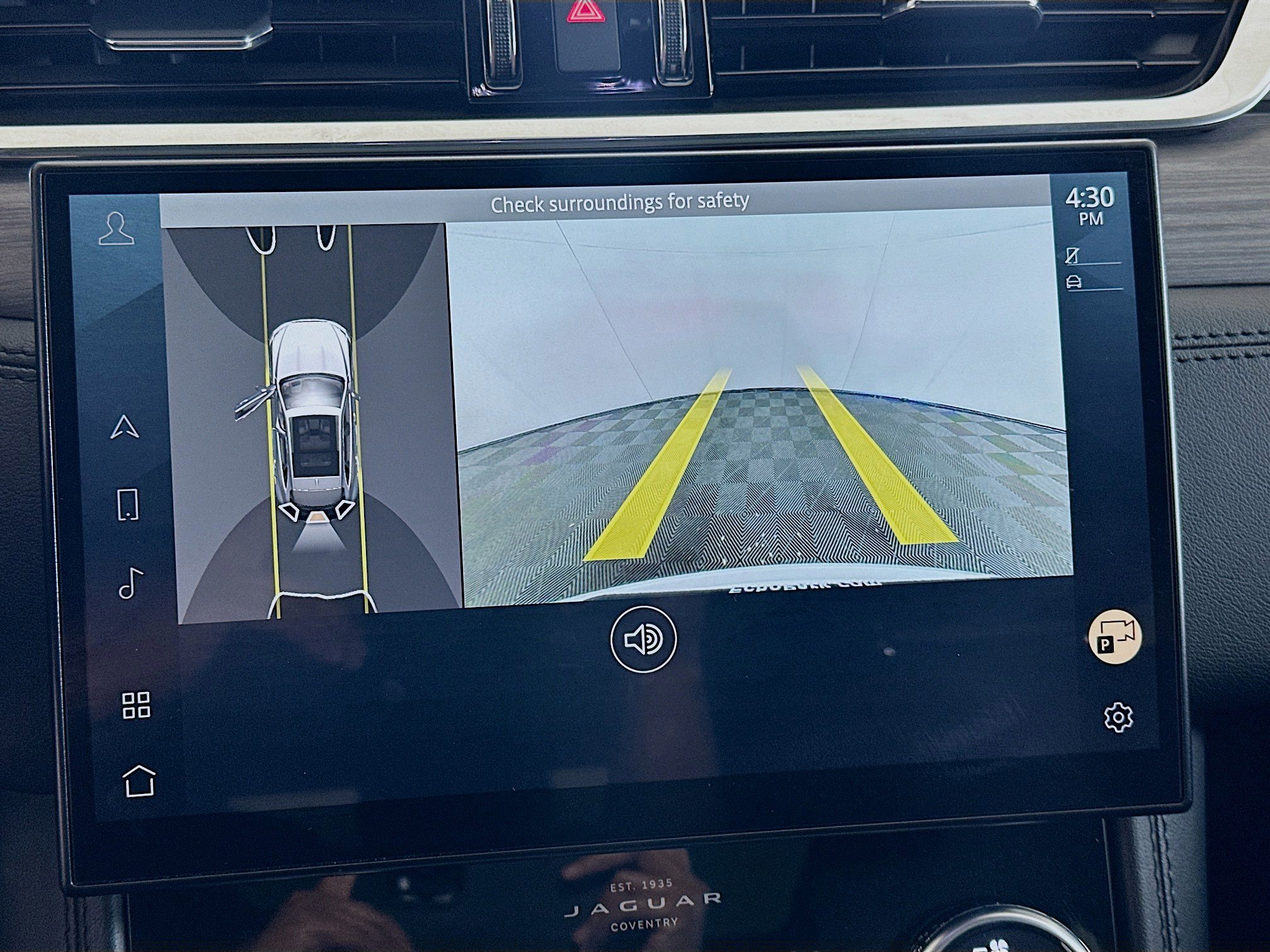 Used 2023 Jaguar F-PACE S image 23