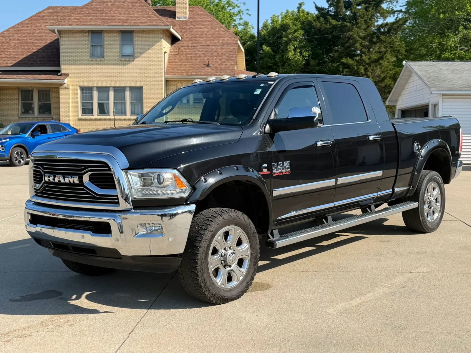 Used 2016 RAM 3500 Laramie Longhorn AWD/4WD image 4