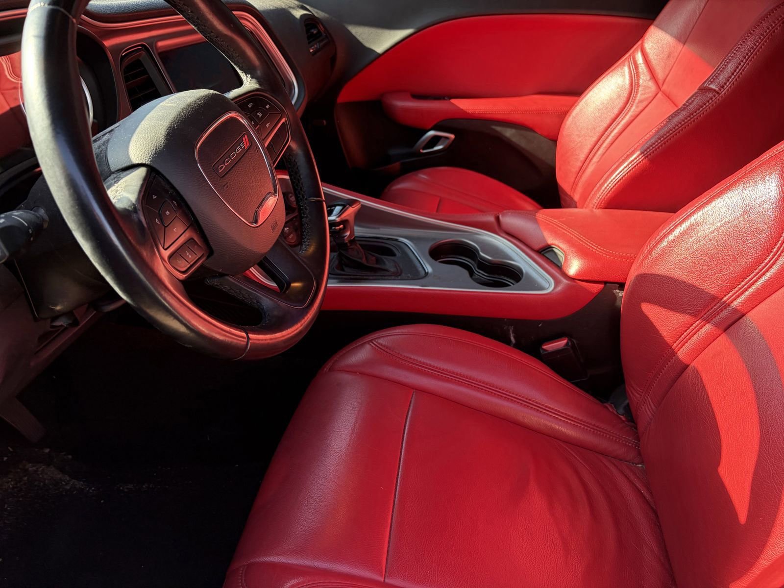 Used 2021 Dodge Challenger SXT RWD image 11