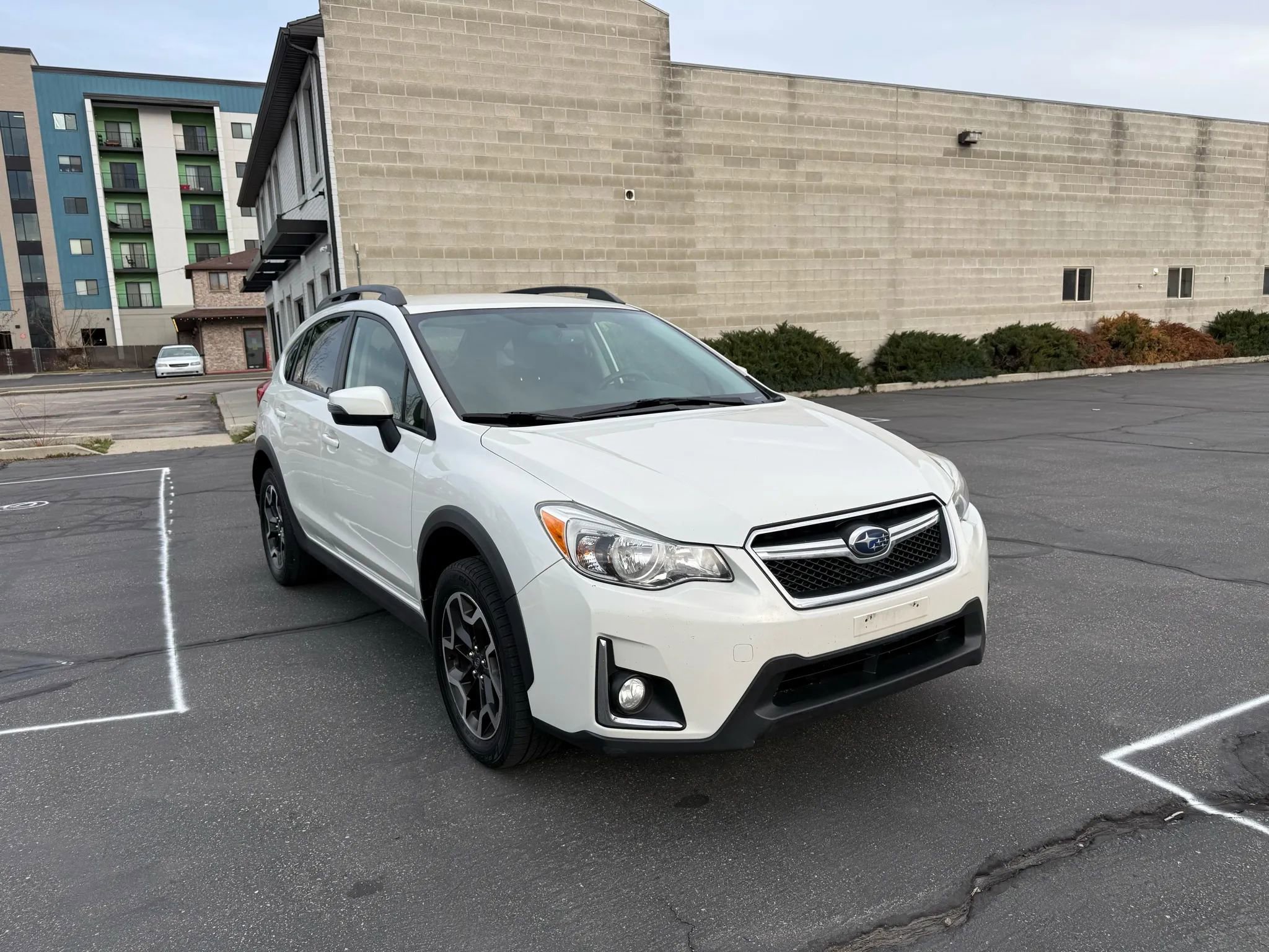 Used 2016 Subaru Crosstrek 2.0i Limited w/ Popular Package #2 image 3