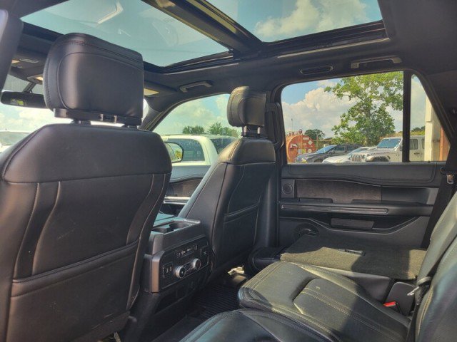 Used 2018 Ford Expedition Limited RWD image 24