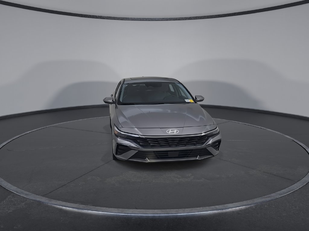 Used 2025 Hyundai Elantra Limited FWD image 4