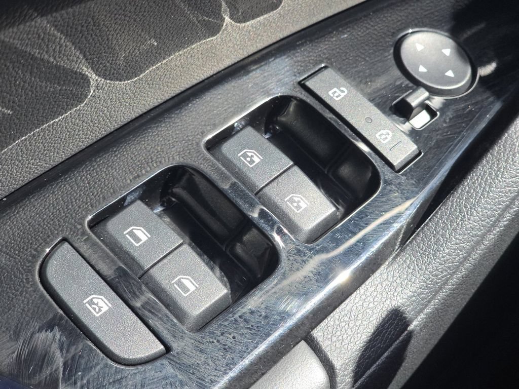 Used 2023 Kia Sportage X-Line AWD/4WD image 25