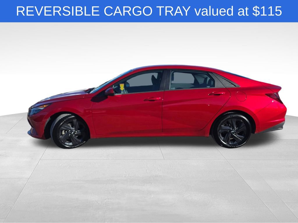 Used 2022 Hyundai Elantra SEL image 5