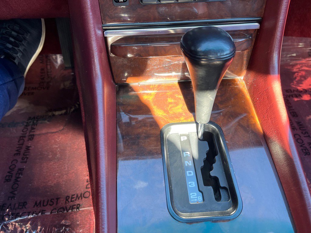 Used 1987 Mercedes-Benz 560 SL image 17