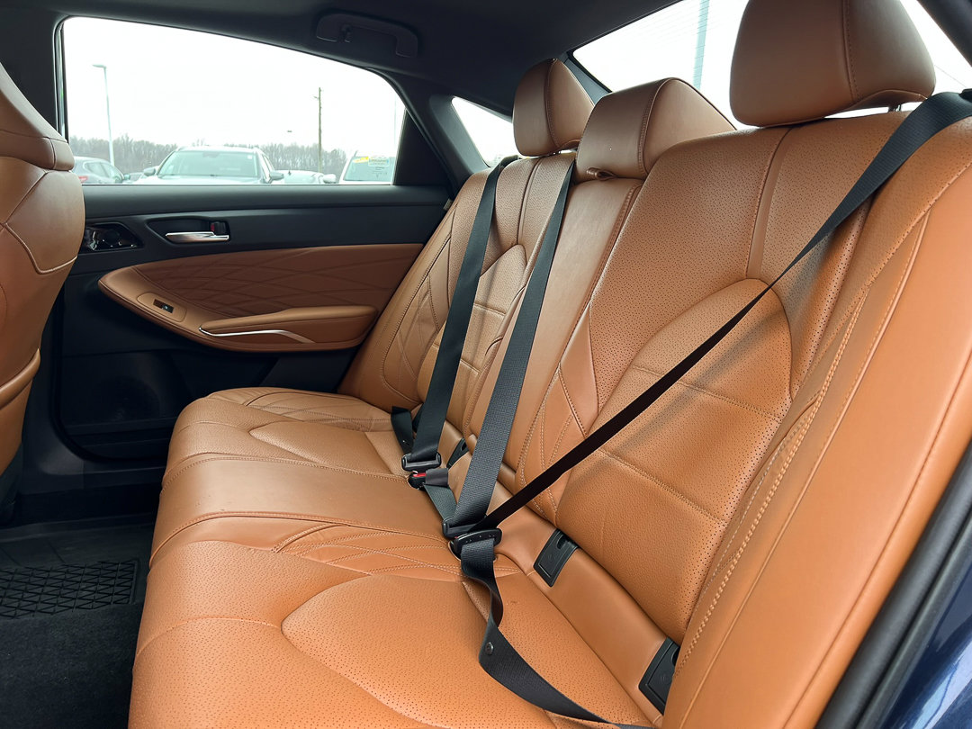 Used 2020 Toyota Avalon Limited w/ Advanced Safety Package image 29