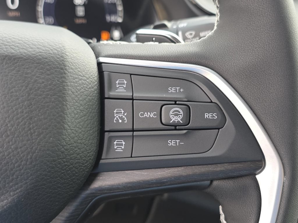 New 2026 Jeep Grand Cherokee Altitude RWD image 29