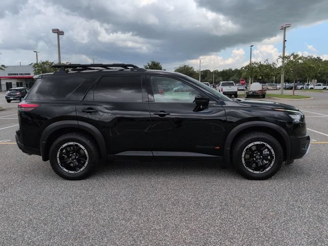 Used 2023 Nissan Pathfinder Rock Creek AWD/4WD image 3