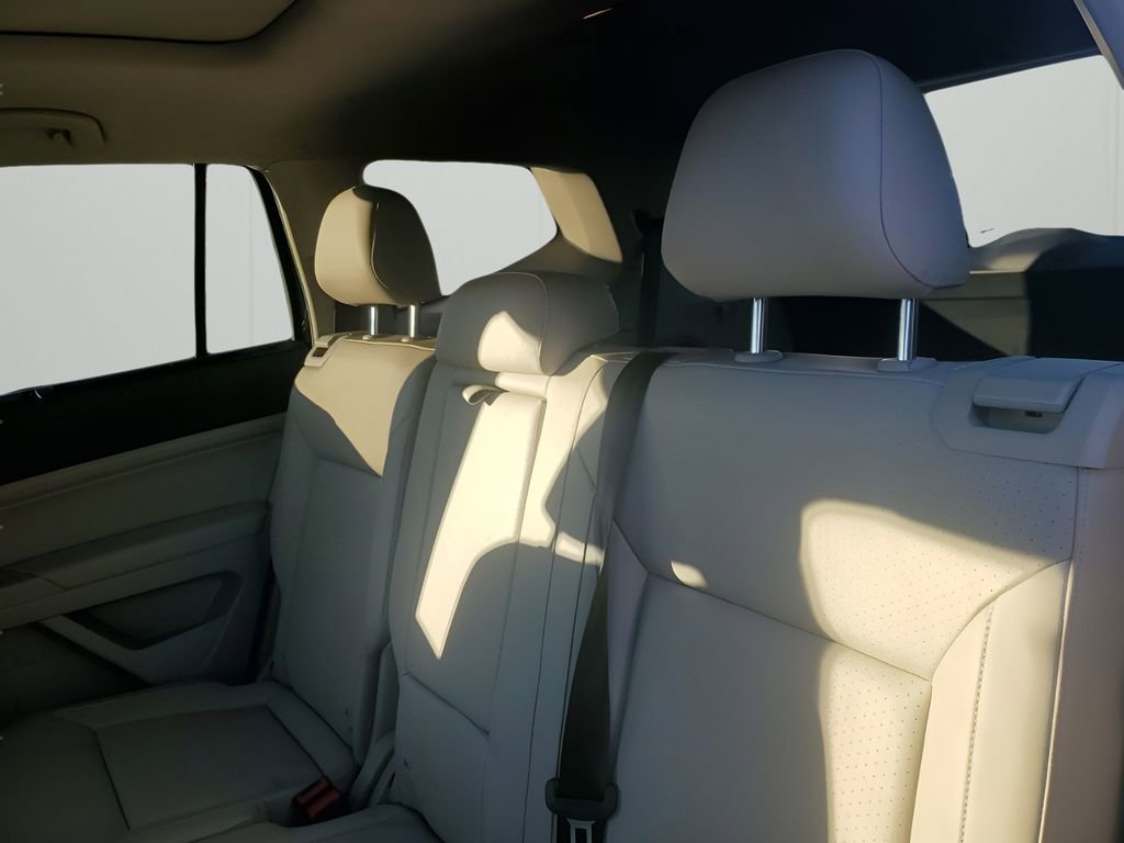 Used 2019 Volkswagen Atlas SEL image 19