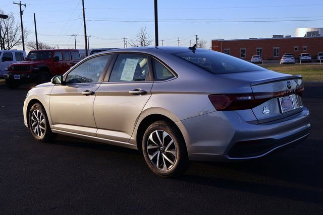 Used 2025 Volkswagen Jetta S FWD image 12