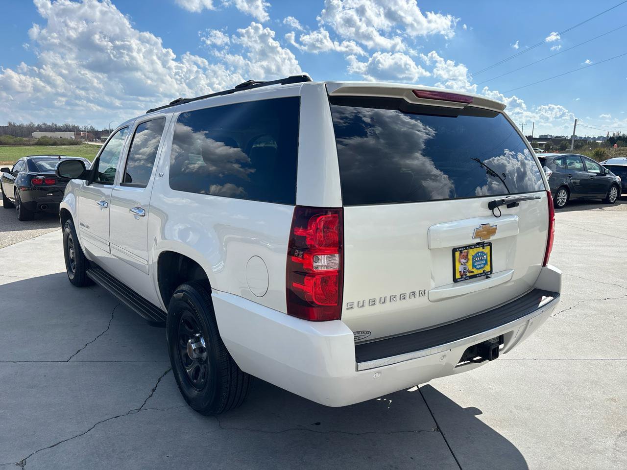 Used 2014 Chevrolet Suburban LTZ AWD/4WD image 6