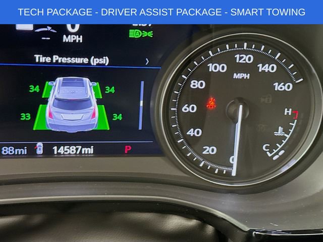 Used 2024 Cadillac XT5 Sportv w/ Technology Package image 15