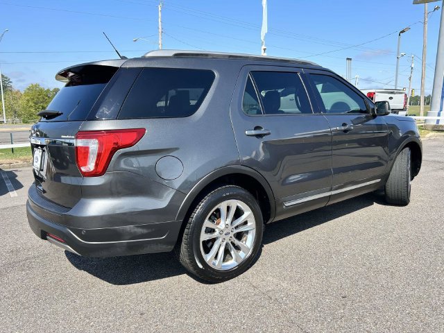 Certified 2019 Ford Explorer XLT w/ Equipment Group 202A FWD image 35