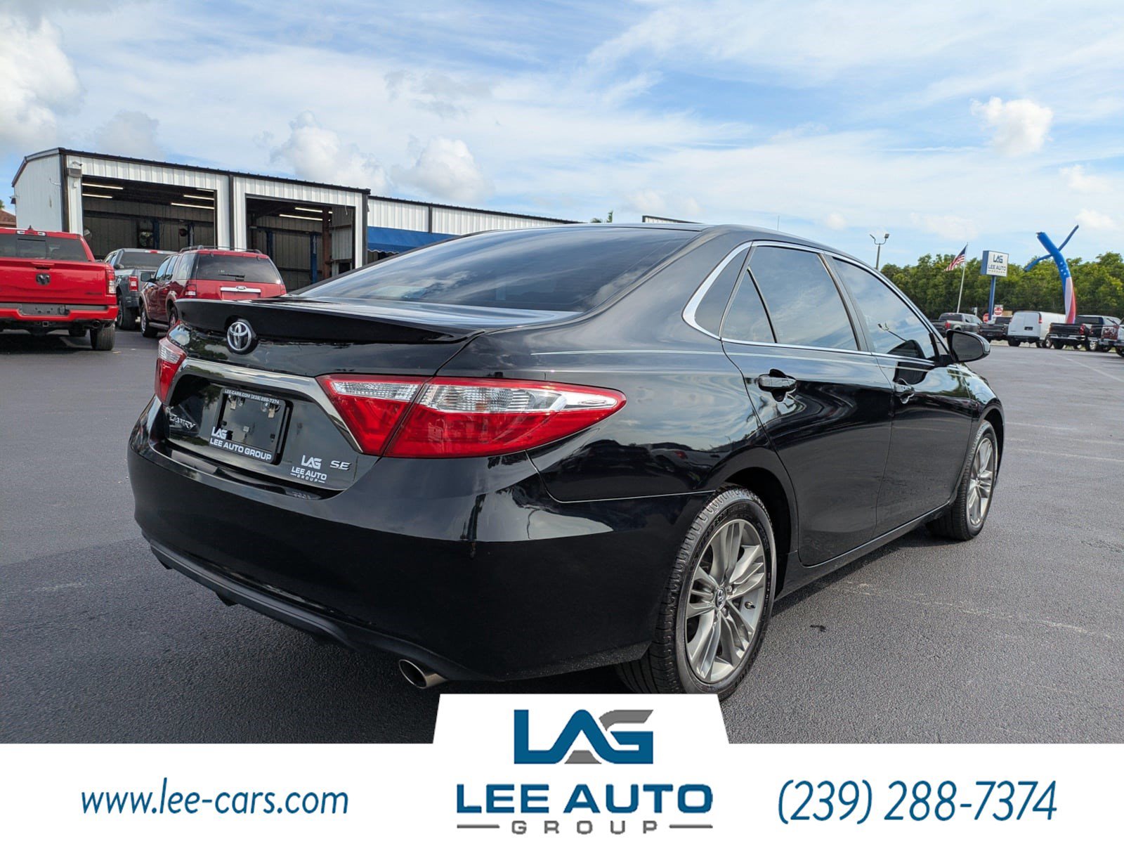 Used 2016 Toyota Camry SE FWD image 3
