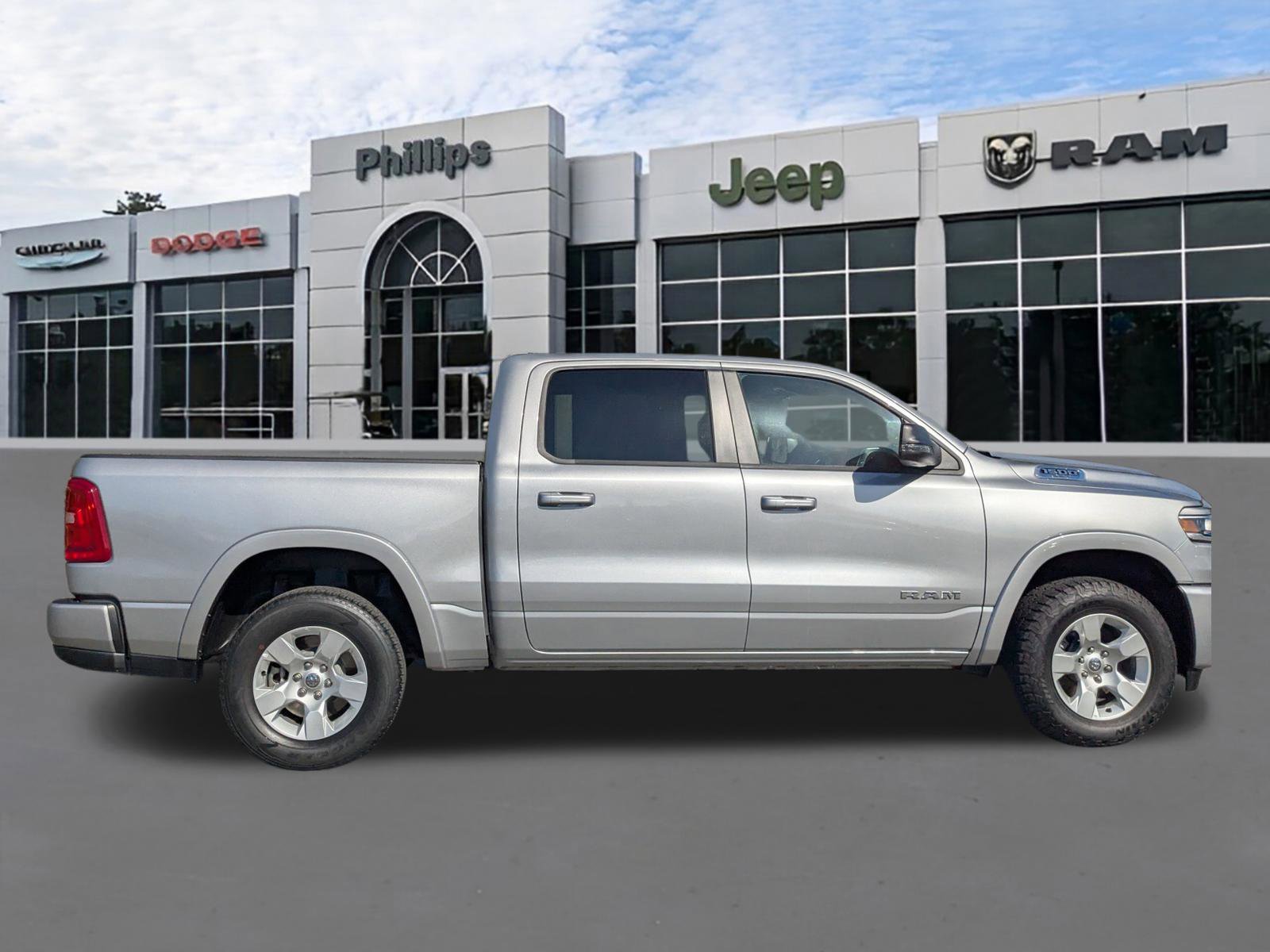 Used 2025 RAM 1500 Big Horn image 2