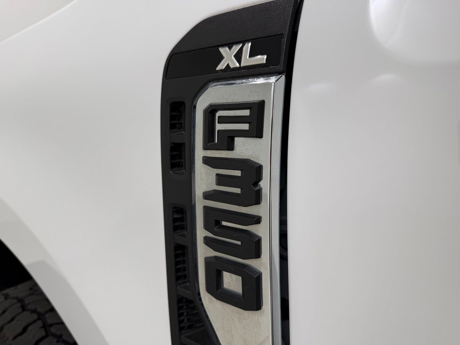 Used 2023 Ford F350 XL w/ FX4 Off-Road Package image 15