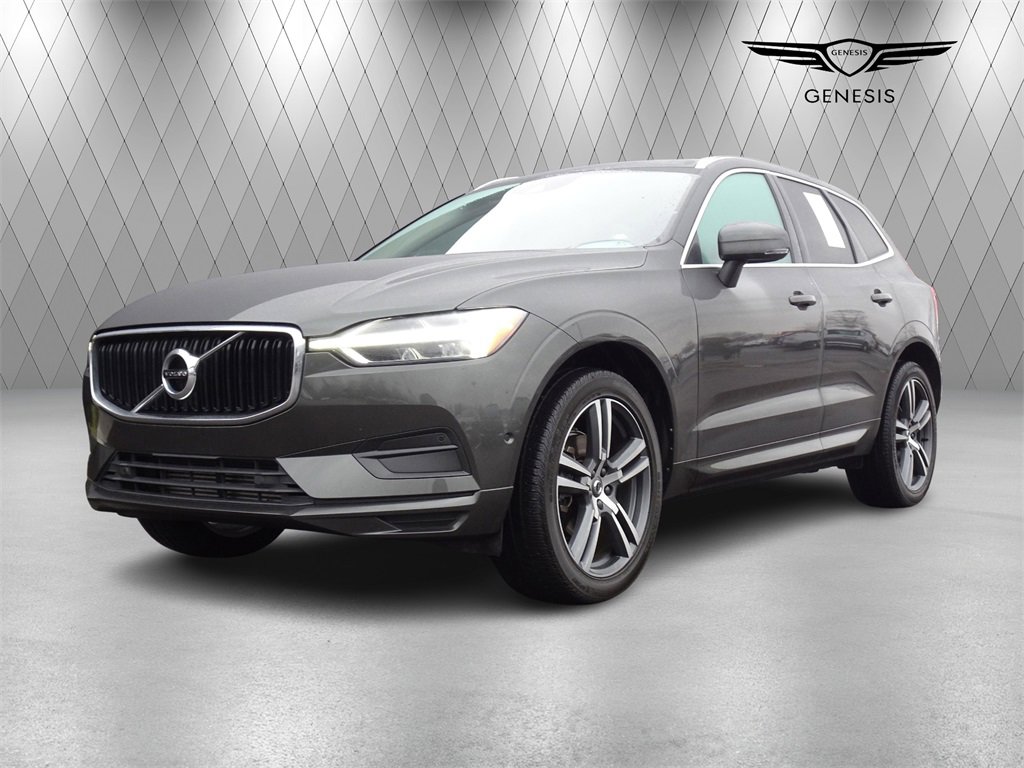 Used 2019 Volvo XC60 T5 Momentum w/ Multimedia Package