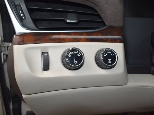 Used 2015 Cadillac Escalade ESV Luxury image 17