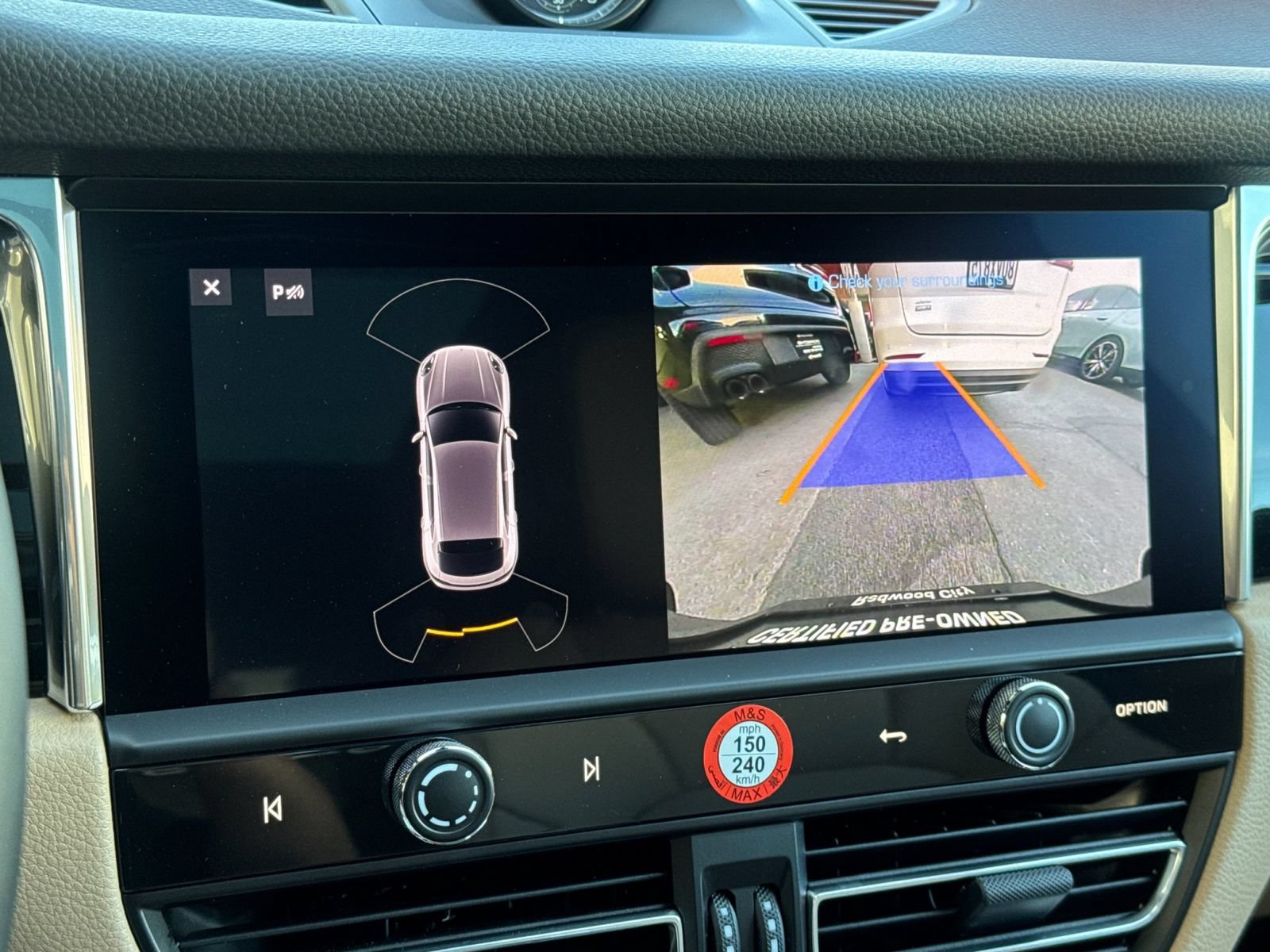 Certified 2026 Porsche Macan AWD/4WD image 23