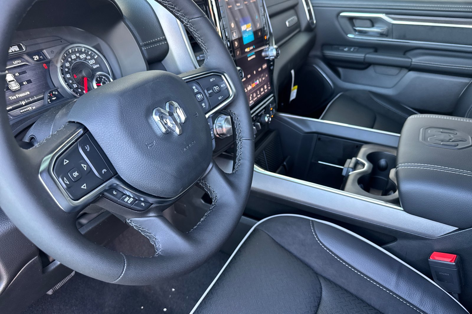 New 2026 RAM 1500 Laramie image 9