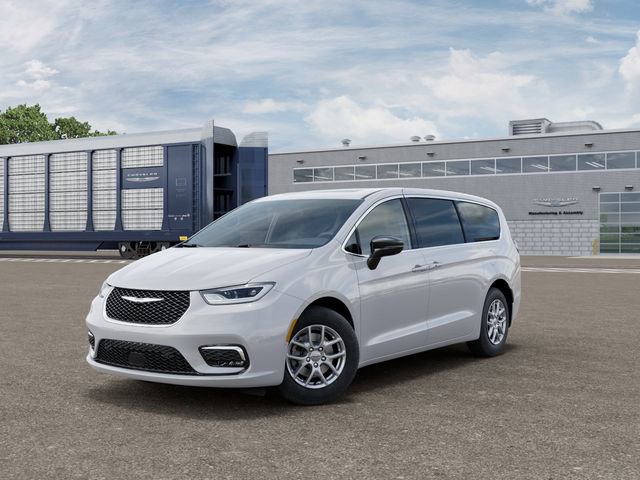 Used 2025 Chrysler Pacifica Select FWD image 1