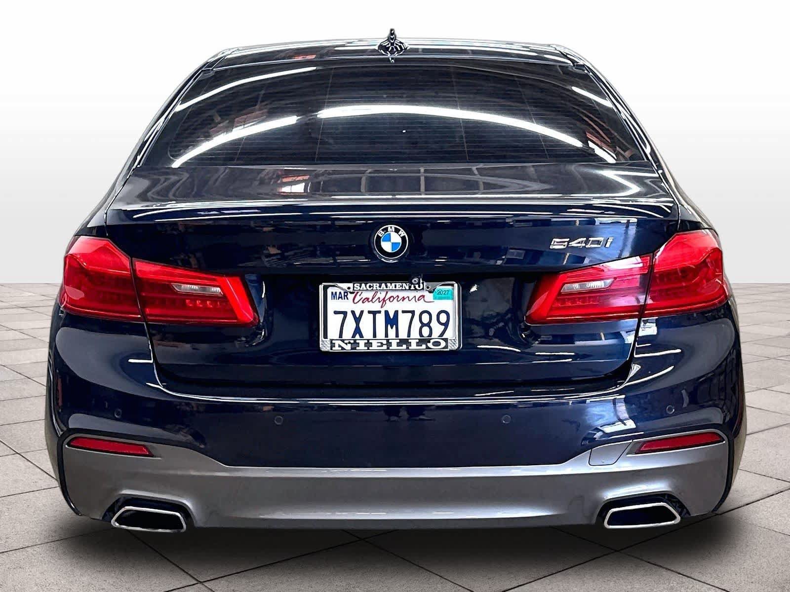 Used 2017 BMW 540i RWD image 7