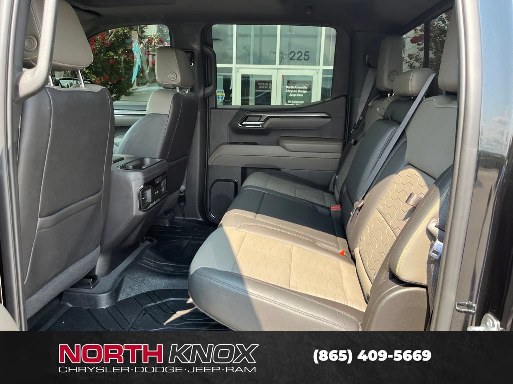 Used 2022 Chevrolet Silverado 1500 ZR2 w/ Technology Package AWD/4WD image 14