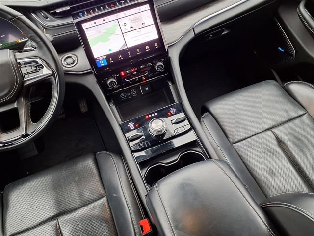 Used 2022 Jeep Grand Cherokee Overland w/ Advanced Protech Group III image 12