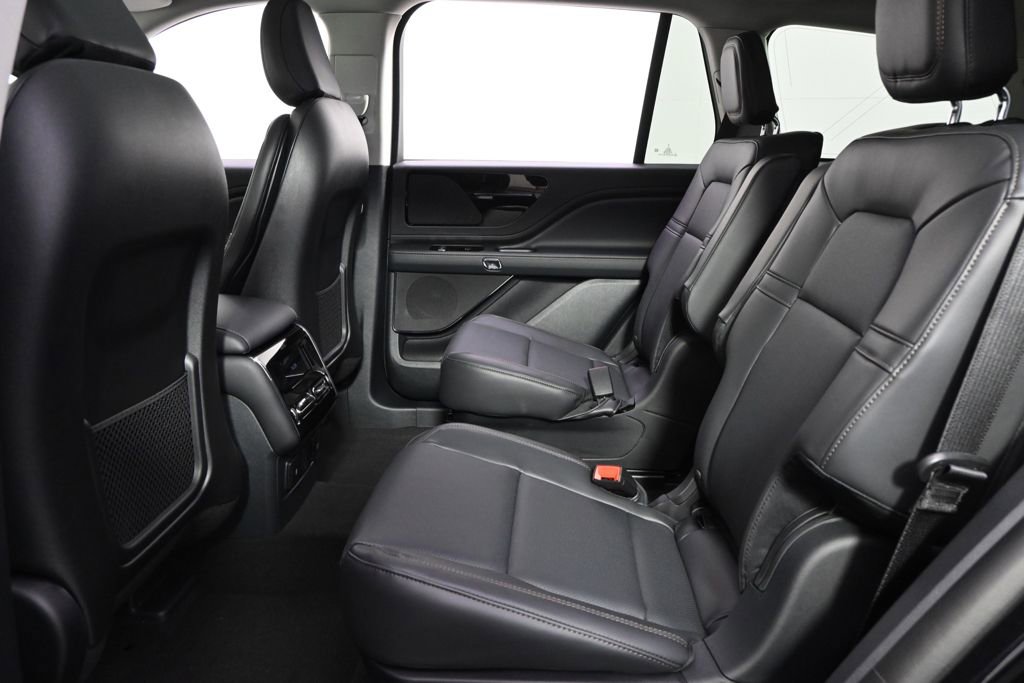 New 2026 Lincoln Aviator AWD image 22