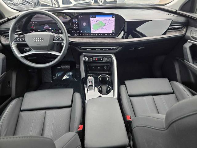 Certified 2025 Audi Q5 Premium Plus w/ Premium Plus AWD/4WD image 18